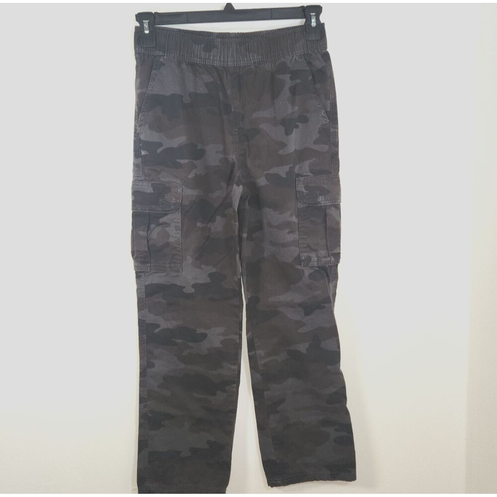 Children's Place Pull on Camo Cargo pants Size 12 Husky Boys